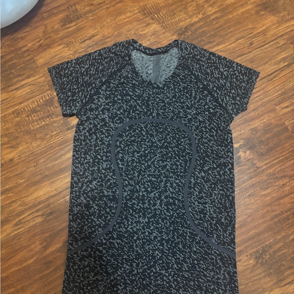 Black and Gray swiftly tech